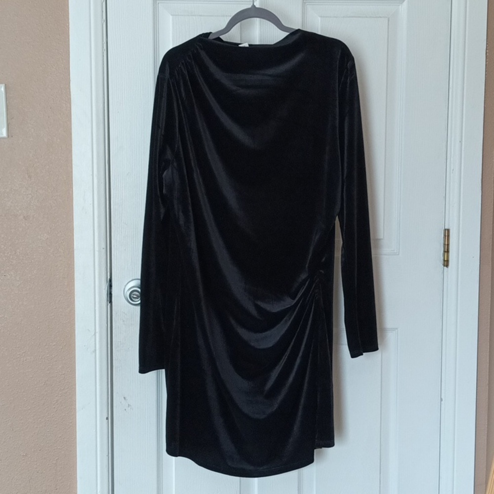Elegant Black Dress